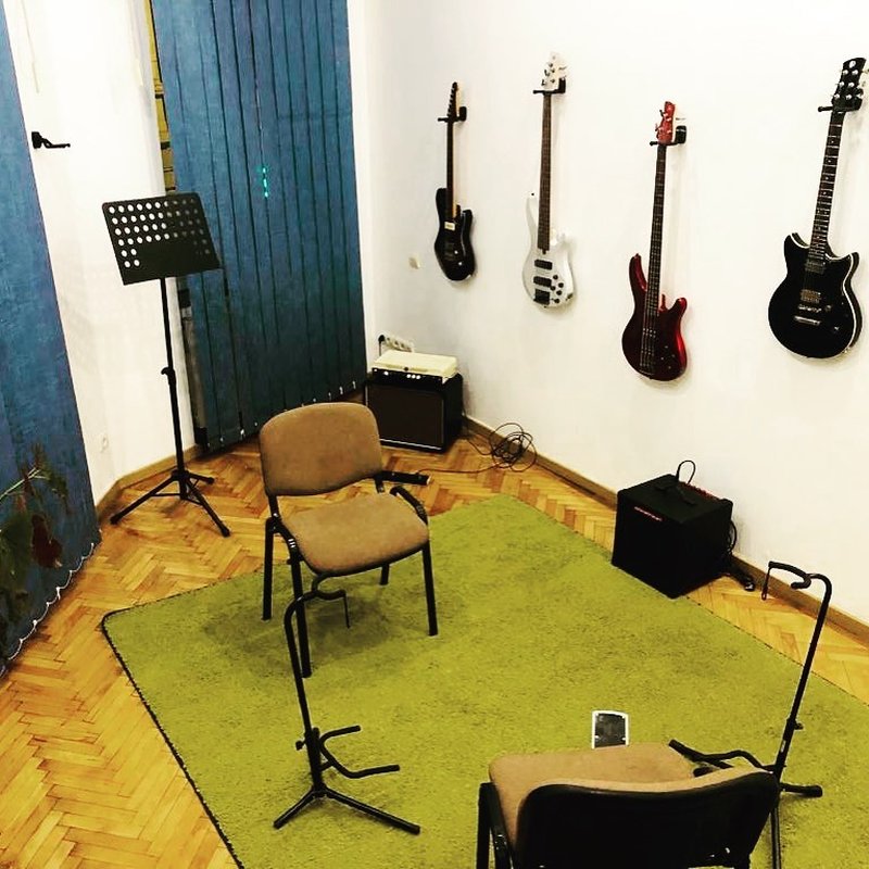 Band Music School - Scoala de muzica